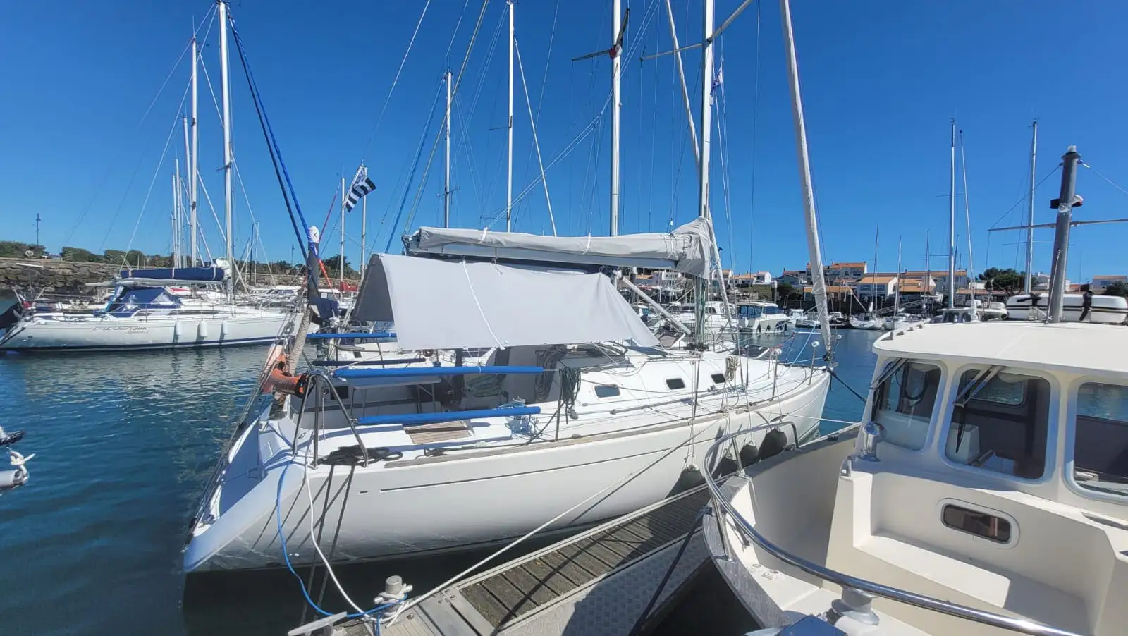 taud de soleil sur bateau